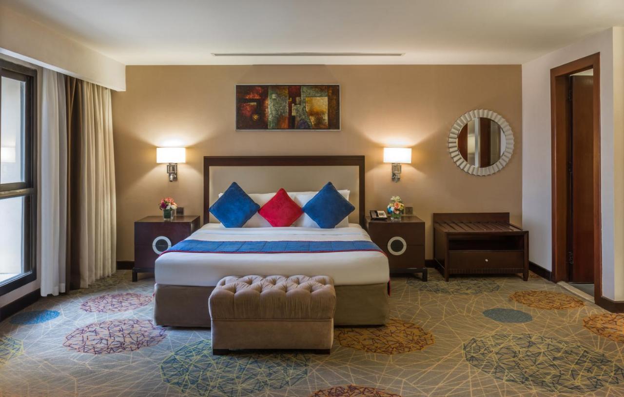 Mena Hotel Riyad Extérieur photo