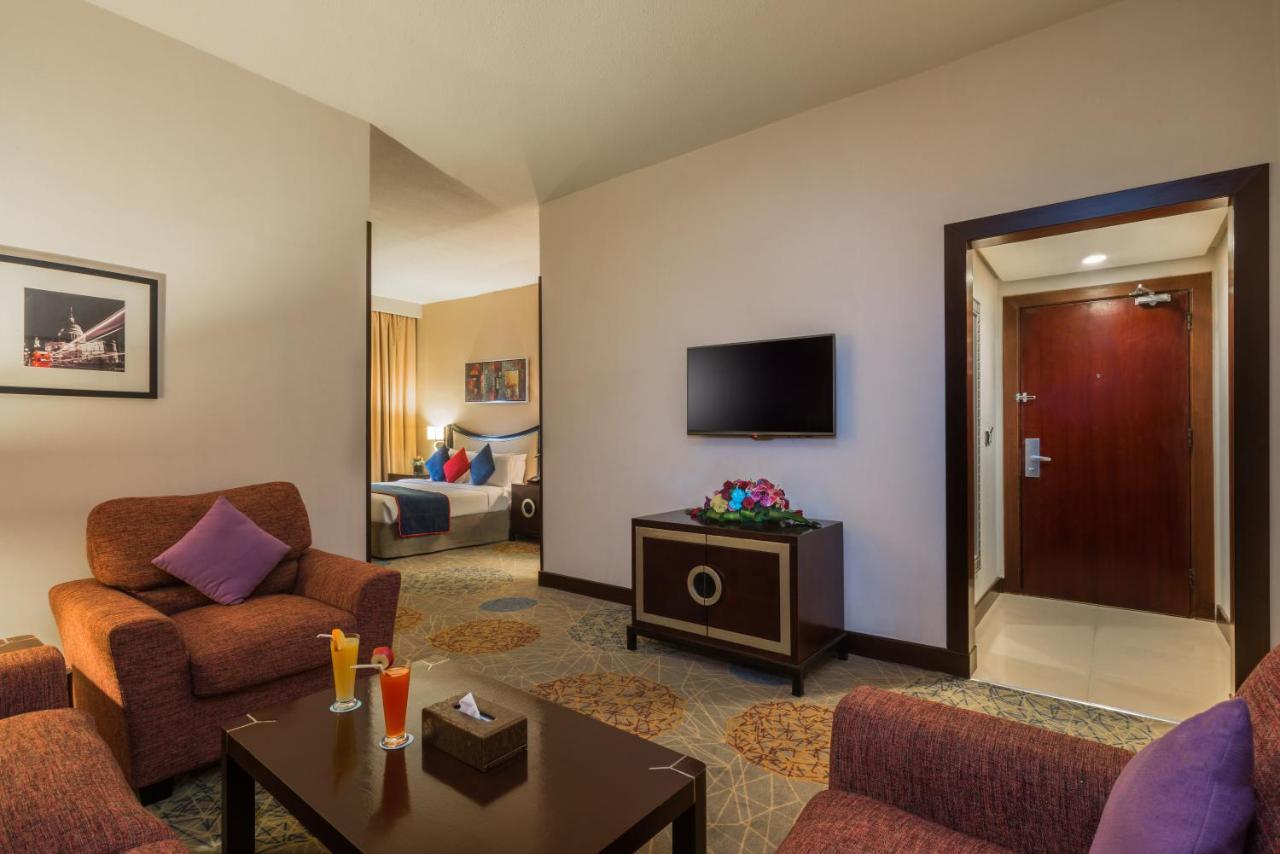 Mena Hotel Riyad Extérieur photo